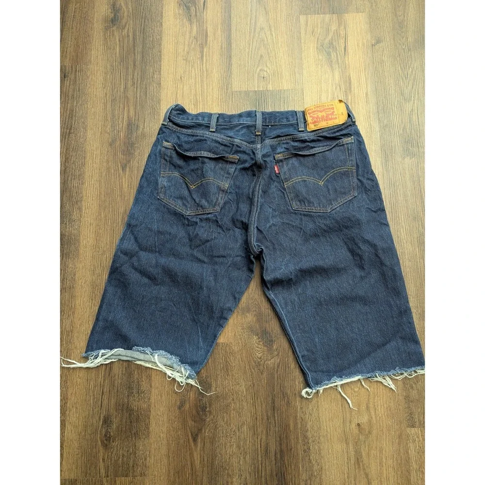 Levis 501 Cut Off Shorts Mens 40 Blue Dark Wash 100 Cotton Y2K Casual Summer - Picture 5 of 13